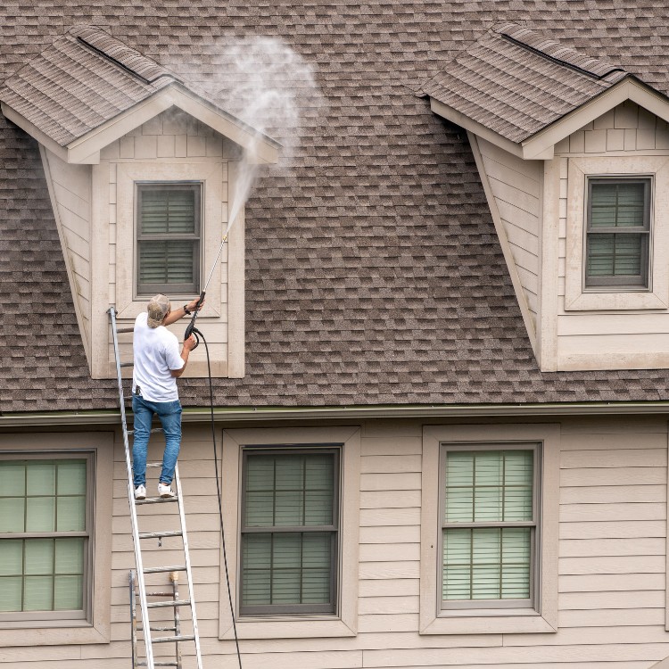 Pressure washing in Fort Mill, SC